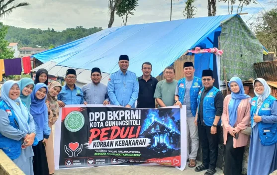 DPD BKPRMI Kota Gunungsitoli Salurkan Bantuan bagi Korban Kebakaran di Desa Mudik
