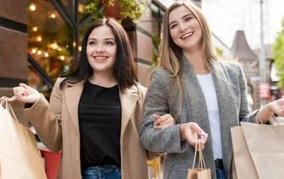 Gen Z Bikin Belanja Kosmetik di RI Meningkat, Rela Beli Produk Mahal