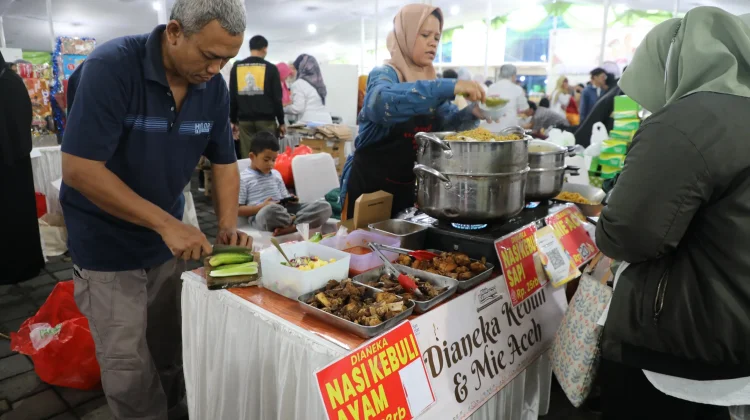 Produk Unggulan UMKM Bertebaran di Bazar Ramadan Kementerian ATR/BPN