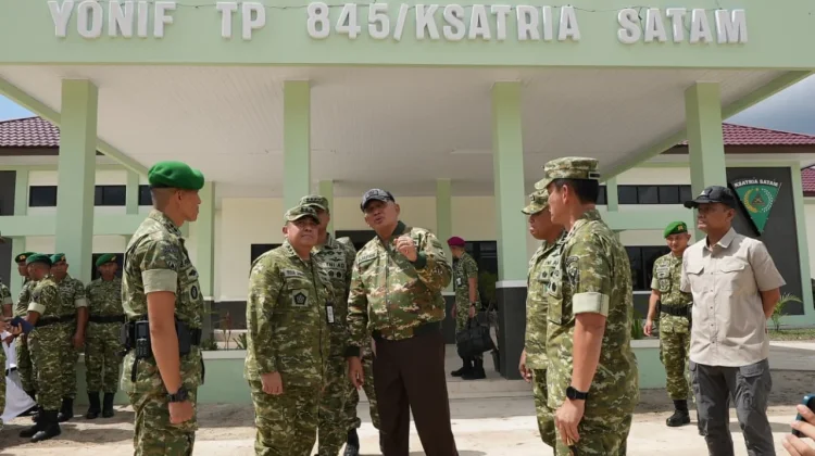Menhan Kunjungan ke Yonif TP 845/Ksatria Satam