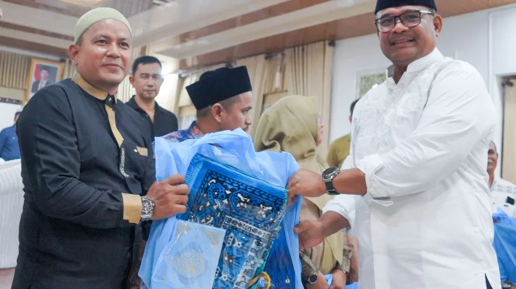 Satgas PRR Serahkan Bantuan Presiden untuk Korban Bencana Hidrometeorologi di Pi