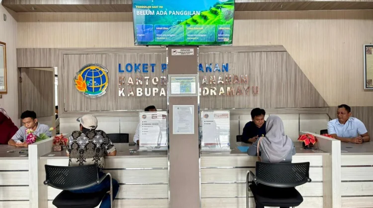 Kantah Indramayu Layani Pemudik Urus Pertanahan saat Libur Lebaran