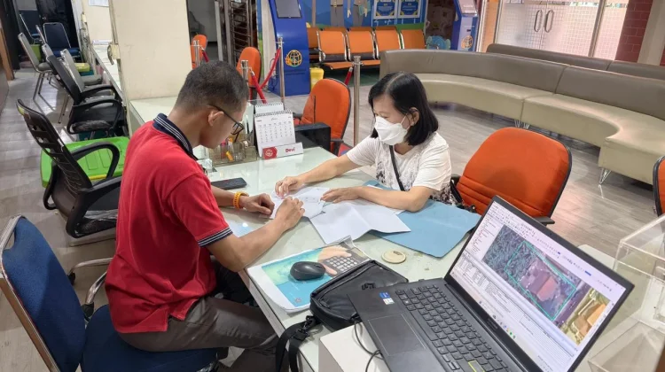 Cerita Warga yang Mencari Informasi ke Kantor Pertanahan saat Libur Lebaran