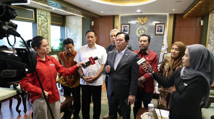 Kemhan-Kemsos Audiensi dengan DPD untuk Penguatan Regulasi Taman Makam Pahlawan