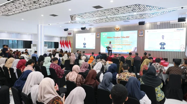 Sekjen Kementerian ATR/BPN Beri Penghargaan Kepada Satker Pengelolaan Kearsipan