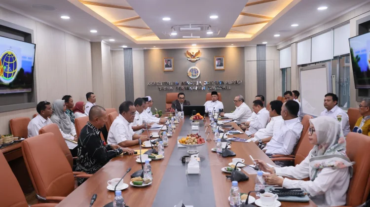Menteri Nusron Rakor Bersama Kepala Daerah di Kalsel untuk Penentuan Lokasi LP2B