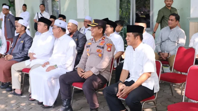 Iduladha 1447 H, Menteri Nusron Salurkan Kurban ke Pondok Pesantren Attaqwa