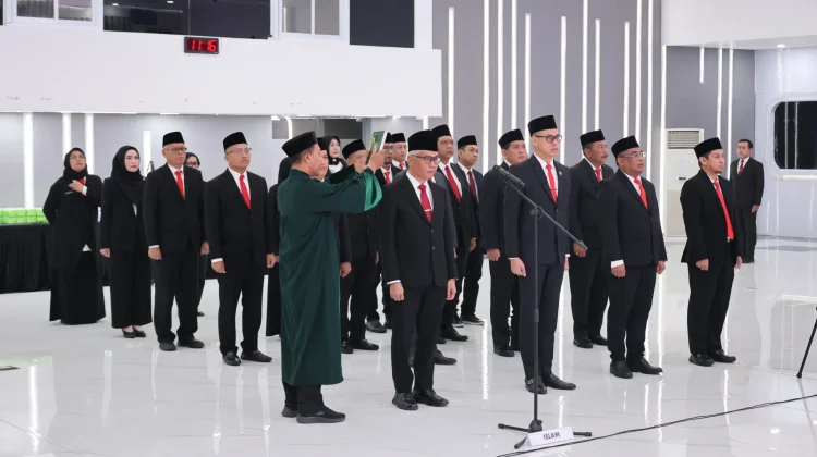 Lantik 130 Pejabat, Menteri ATR/Kepala BPN: Berikan Manfaat dan Pelayanan yang Adil