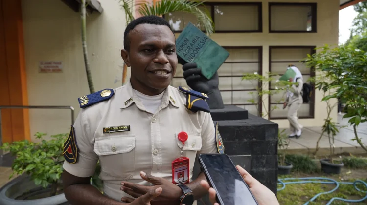 Putra Papua Pilih Timba Ilmu di Politeknik Agraria STPN Demi Cita Membangun Daerah