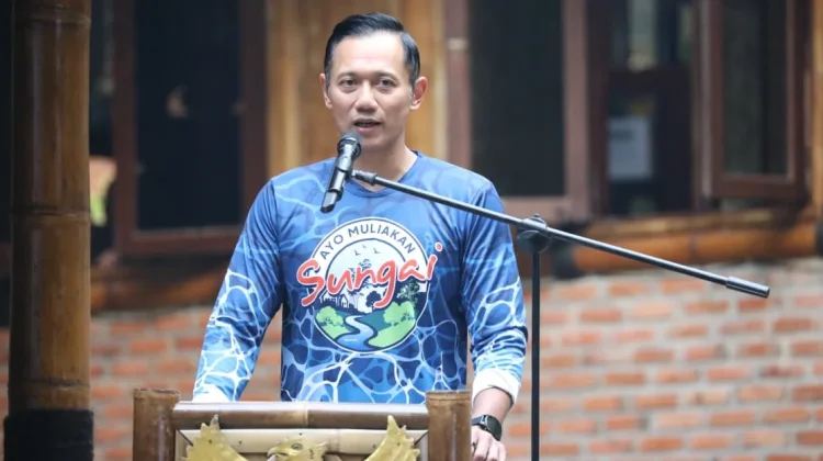 Wamen Ossy Hadiri Gerakan Nasional “AYO Muliakan Sungai”