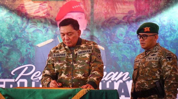 Menhan Kunjungi Yonif TP 853/Buwar Reje Bur Aceh Timur