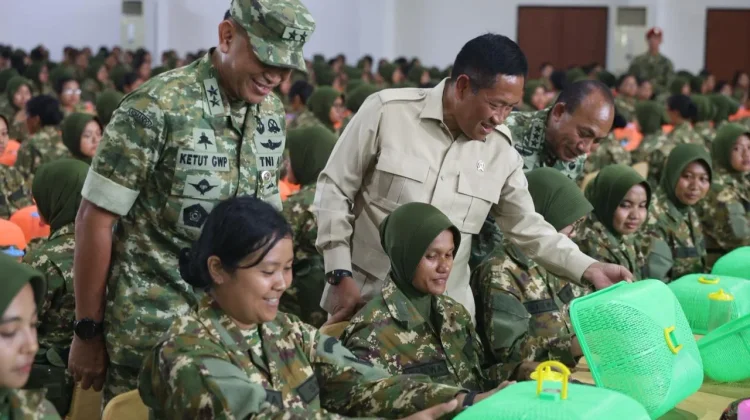Wamenhan RI Berikan Pengarahan kepada Serdik KDKMP-KNMP, Tekankan Semangat Bela Ne