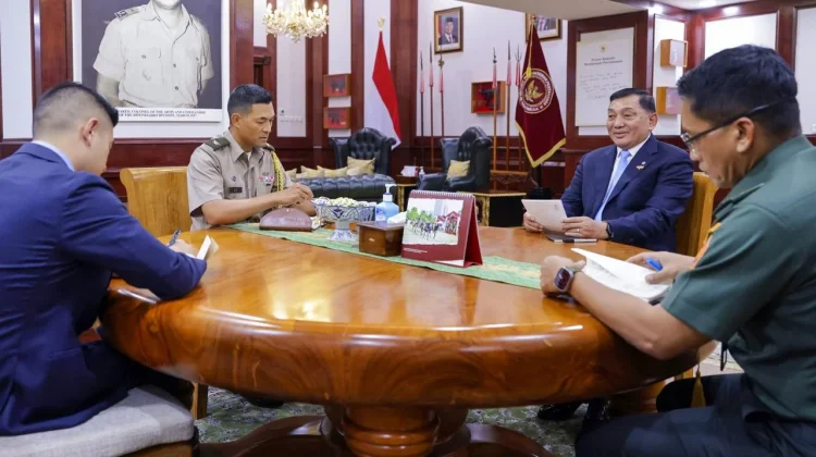 Menhan Sjafrie Terima Kunjungan Atase Pertahanan Amerika Serikat