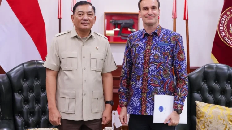 Menhan RI Terima Kunjungan Dubes Finlandia, Bahas Penguatan Kerja Sama Pertahanan