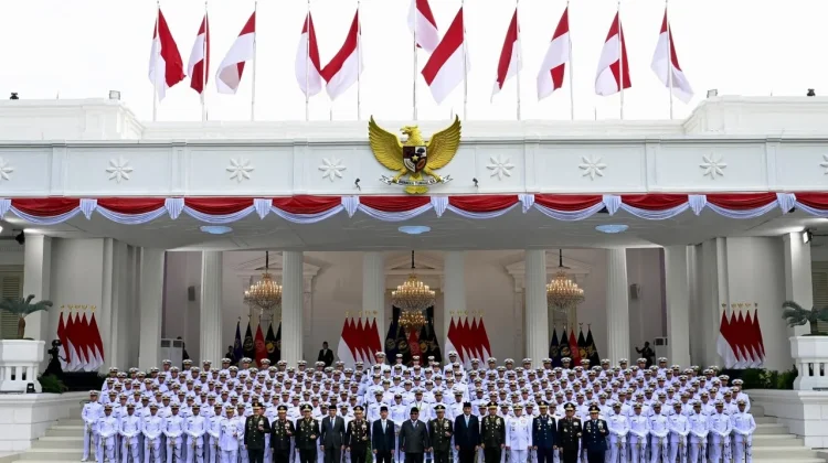 Menhan Sjafrie Dampingi Presiden Prabowo Pimpin Upacara Praspa TNI-Polri