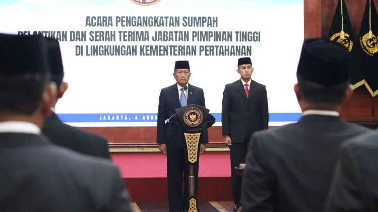 Wamenhan Pimpin Pengangkatan Sumpah, Pelantikan, dan Serah Terima Jabatan