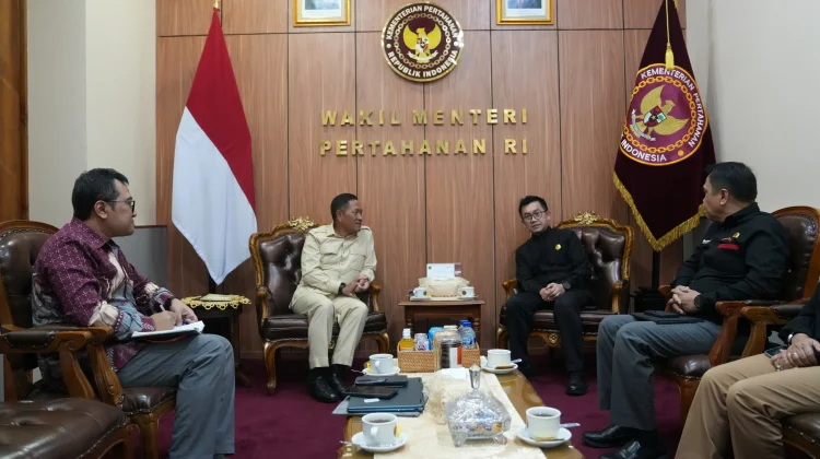 Wamenhan Donny Terima Audiensi Kepala LAN Bahas Transformasi Aparatur