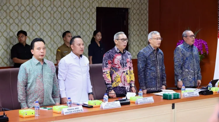Menteri Nusron Ajak Pemda Percepat Sertipikasi Tanah Rumah Ibadah di NTT