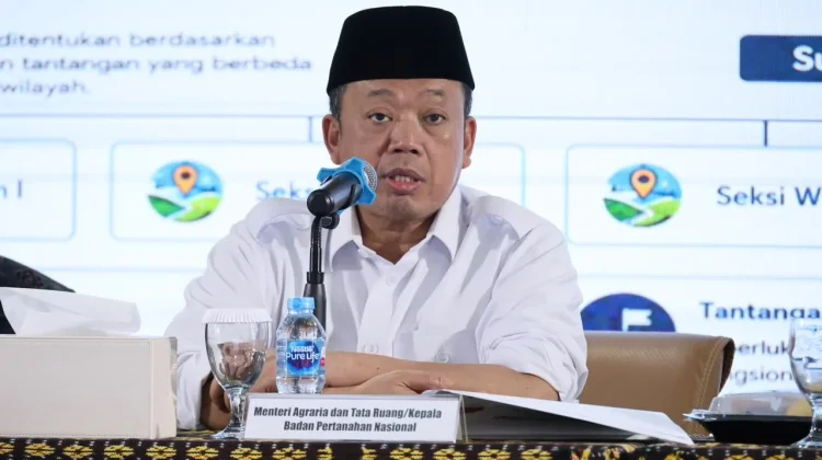 Beri Pengarahan di Kanwil BPN NTT, Menteri Nusron: Gunakan Sudut Pandang Masyarakat