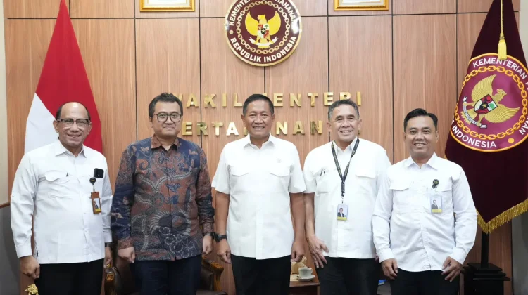 Wamenhan dan KSP Bahas Penguatan SDM Unggul serta Pengembangan URI