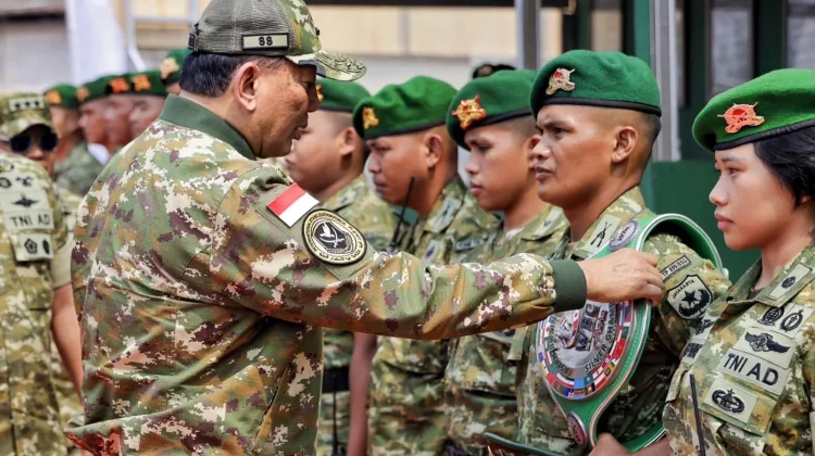 Menhan Tinjau Yonif TP 899/BSG, Tekankan Prajurit Harus Dekat dan Dicintai Rakyat