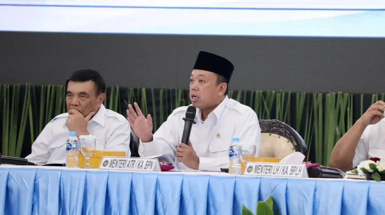 Menteri Nusron Peringatkan Pengusaha: Kebakaran Lahan Dapat Batalkan HGU