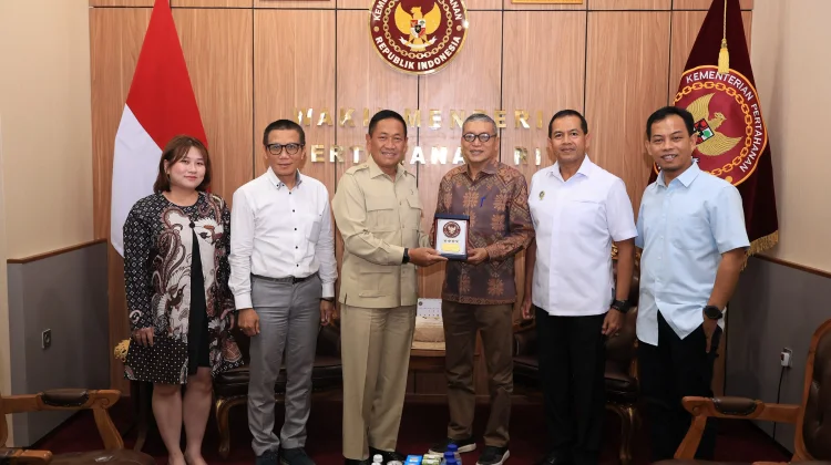 Wamenhan Terima Audiensi Chairman Infobank Group