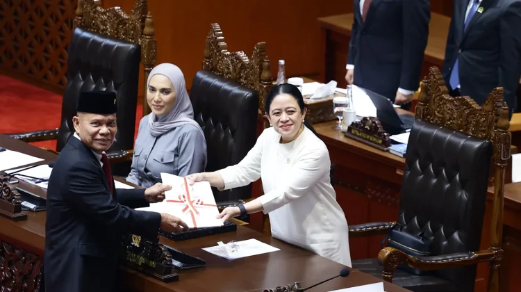 DPR Sahkan UU Satu Data Indonesia, Atur AI Hingga Pembentukan Lembaga SDI
