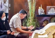 Menhan RI Melayat ke Rumah Duka Almarhum Mayjen TNI (Purn) Nurdin Zainal