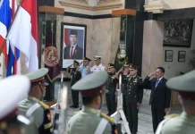 Wamenhan Terima Kunjungan Kehormatan Panglima Angkatan Bersenjata Thailand