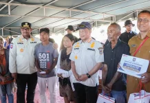 Mendagri Tinjau Dampak Gempa di Sikka, Pastikan Layanan Pelabuhan Normal
