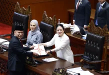 DPR Sahkan UU Satu Data Indonesia, Atur AI Hingga Pembentukan Lembaga SDI