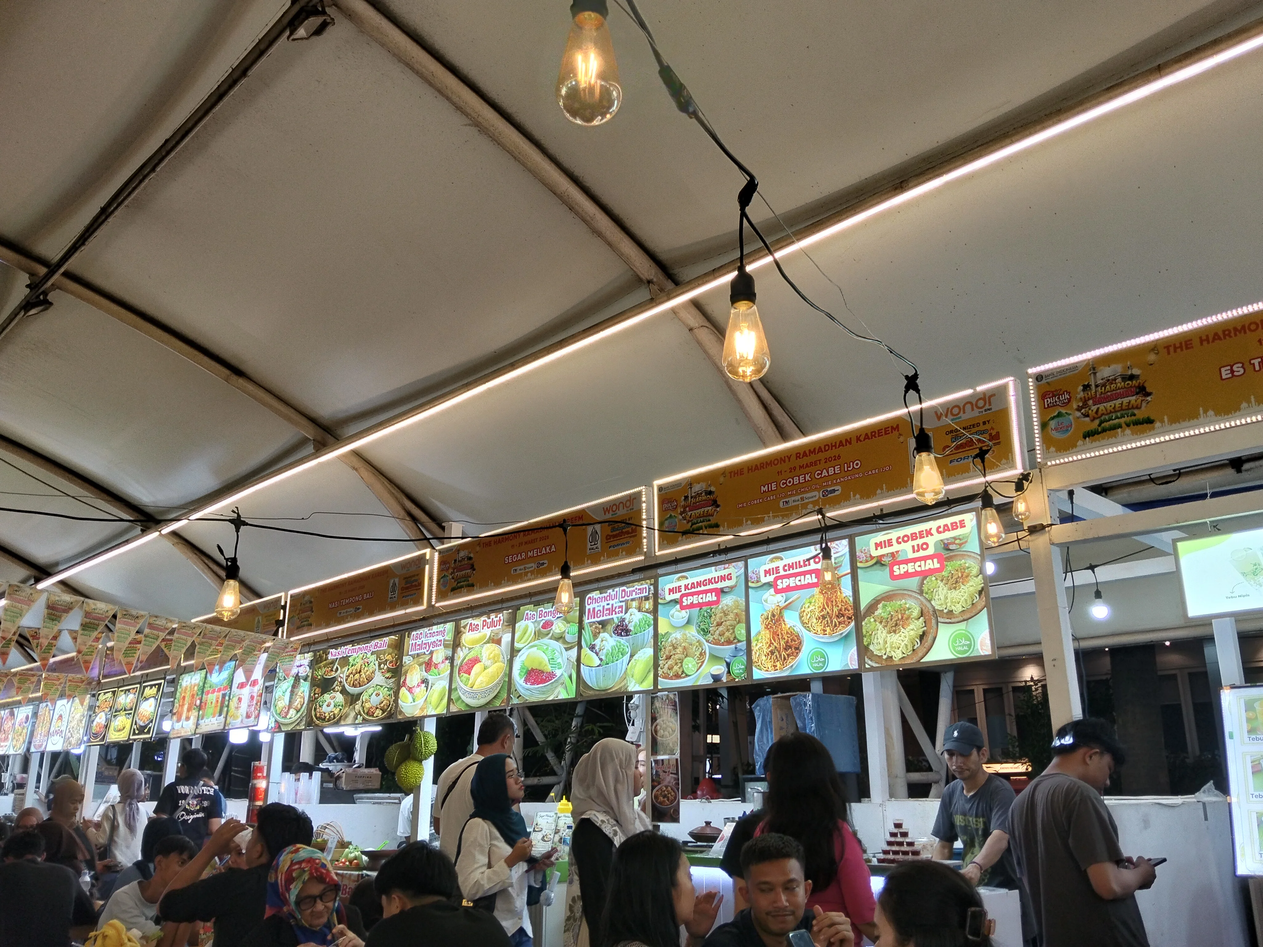 masinis168 Kuliner Kawasan Blok M, Kedai Legendaris hingga Jajanan Kekinian