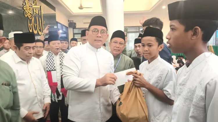 Sambut Ramadan, 1.250 Anak Yatim Kemayoran Terima Santunan