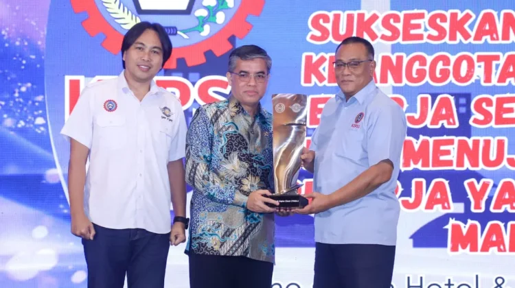 Menaker Dorong Sertifikasi Anggota Serikat Pekerja