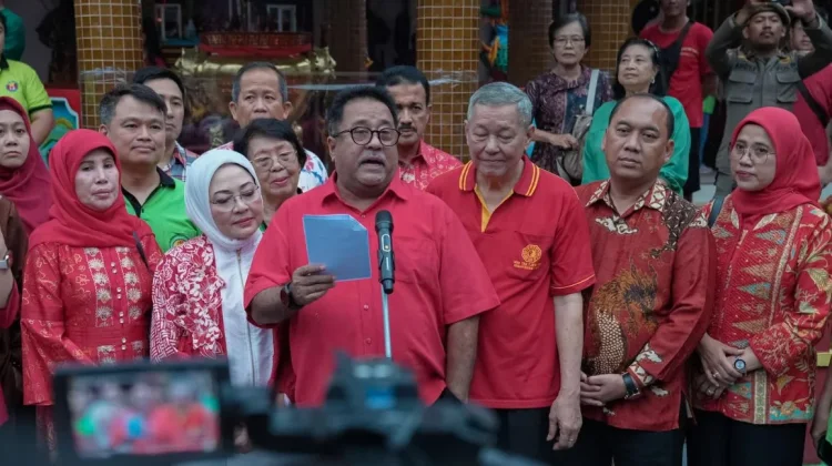 Rano Monitoring Perayaan Imlek di Kelenteng Kebayoran Lama