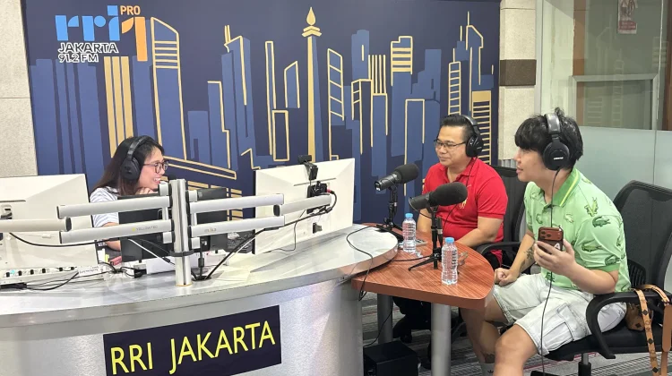 Marcos Tjung Berbagi Semangat Perayaan Imlek Tahun Kuda