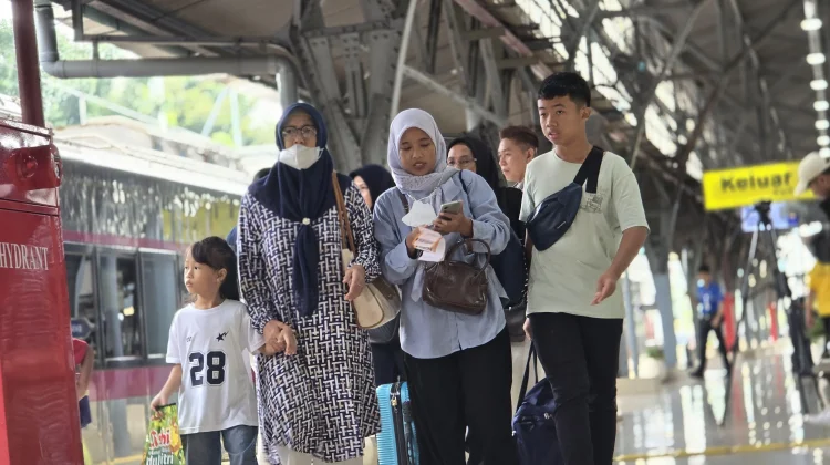 Mobilitas Tinggi Libur Imlek, OTP KAI Daop 1 Capai 99 Persen