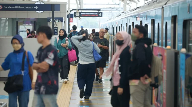 MRT Jakarta Atur Kebijakan Buka Puasa Penumpang