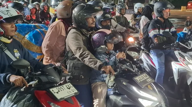Hentikan Motis, Tambah Kuota Bus Gratis