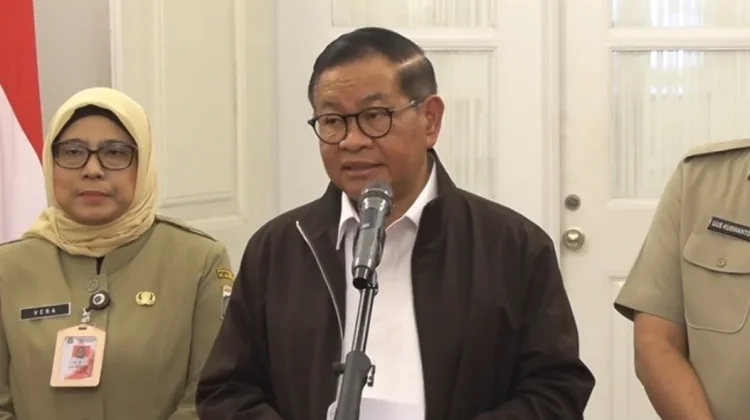 Gubernur Pramono Larang Pembangunan Lapangan Padel di Perumahan
