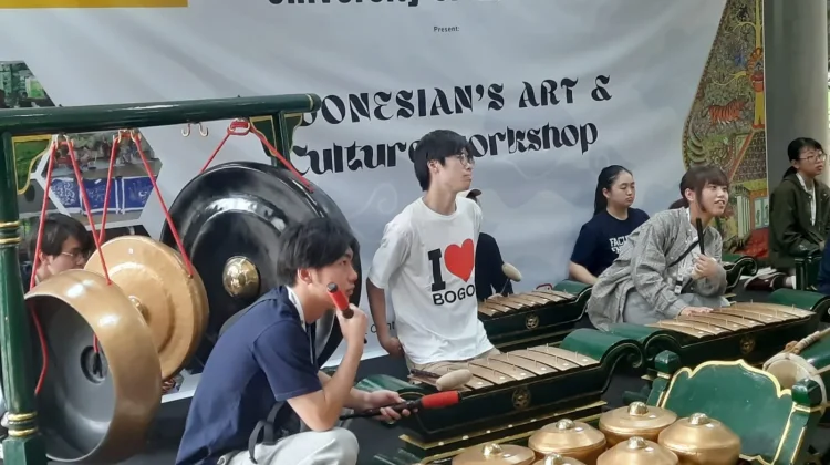 Mahasiswa Jepang Ikuti Workshop Seni Budaya Indonesia di UI
