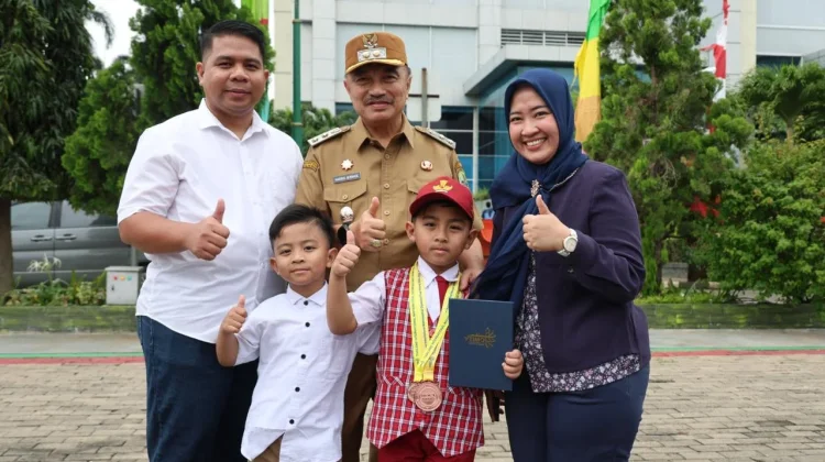 Dua Siswa Bekasi Ukir Prestasi di kancah Internasional