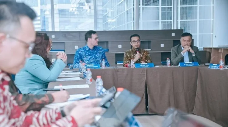 Data Indonesia Latih AI Global, Pemerintah Siapkan Aturan