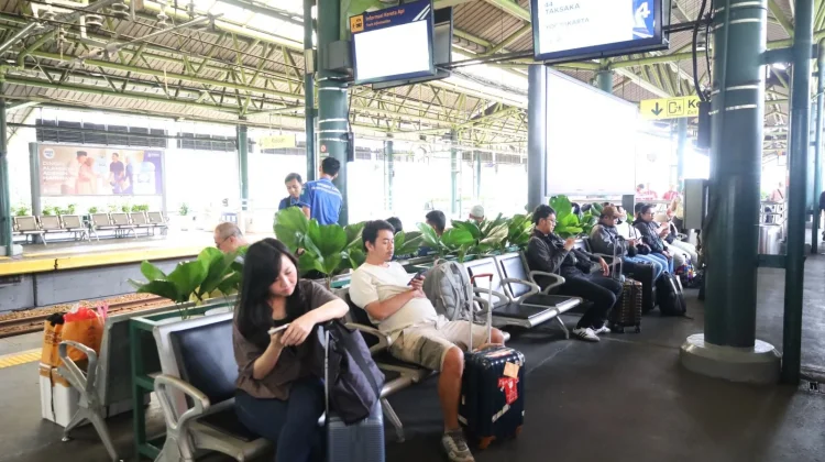 Okupansi KA Lebaran Tembus 56 Persen, Tanggal Favorit Mulai Penuh