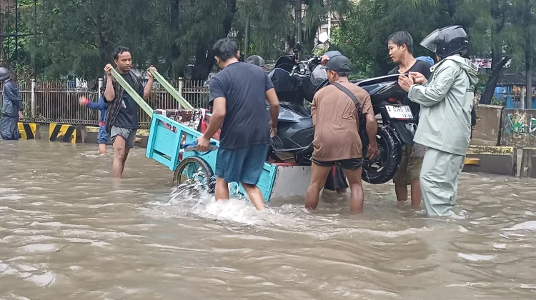 Siaga Banjir: Jakarta Diprediksi BPBD Hujan Lebat