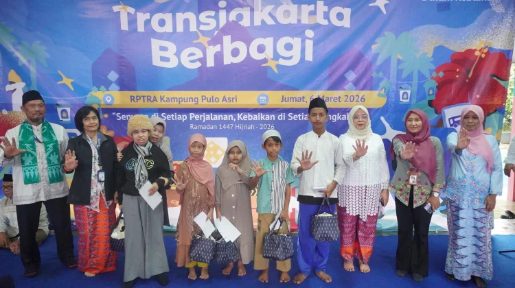 Transjakarta Salurkan Santunan Anak Yatim Piatu dan Penyandang Disabilitas