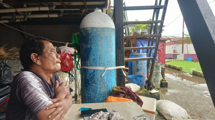 Warga Angke Bebas Banjir Tinggal di Rumah Panggung