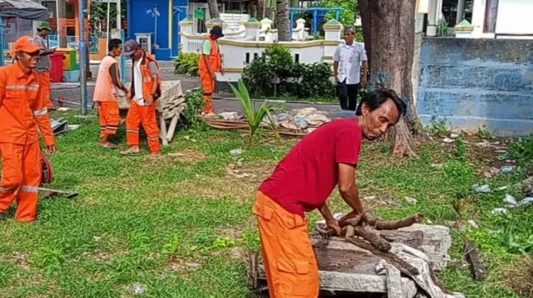 Jelang Idulfitri, UKT 2 Menata Kawasan Pulau Pramuka