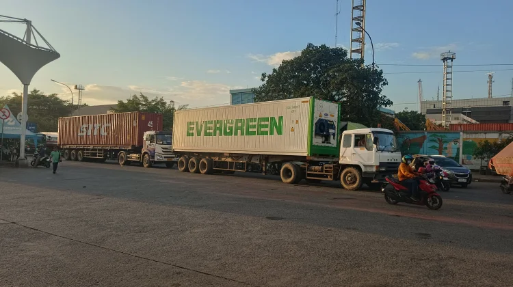 Macet Panjang Dishub Jakut Ungkap Tiga Penyebabnya